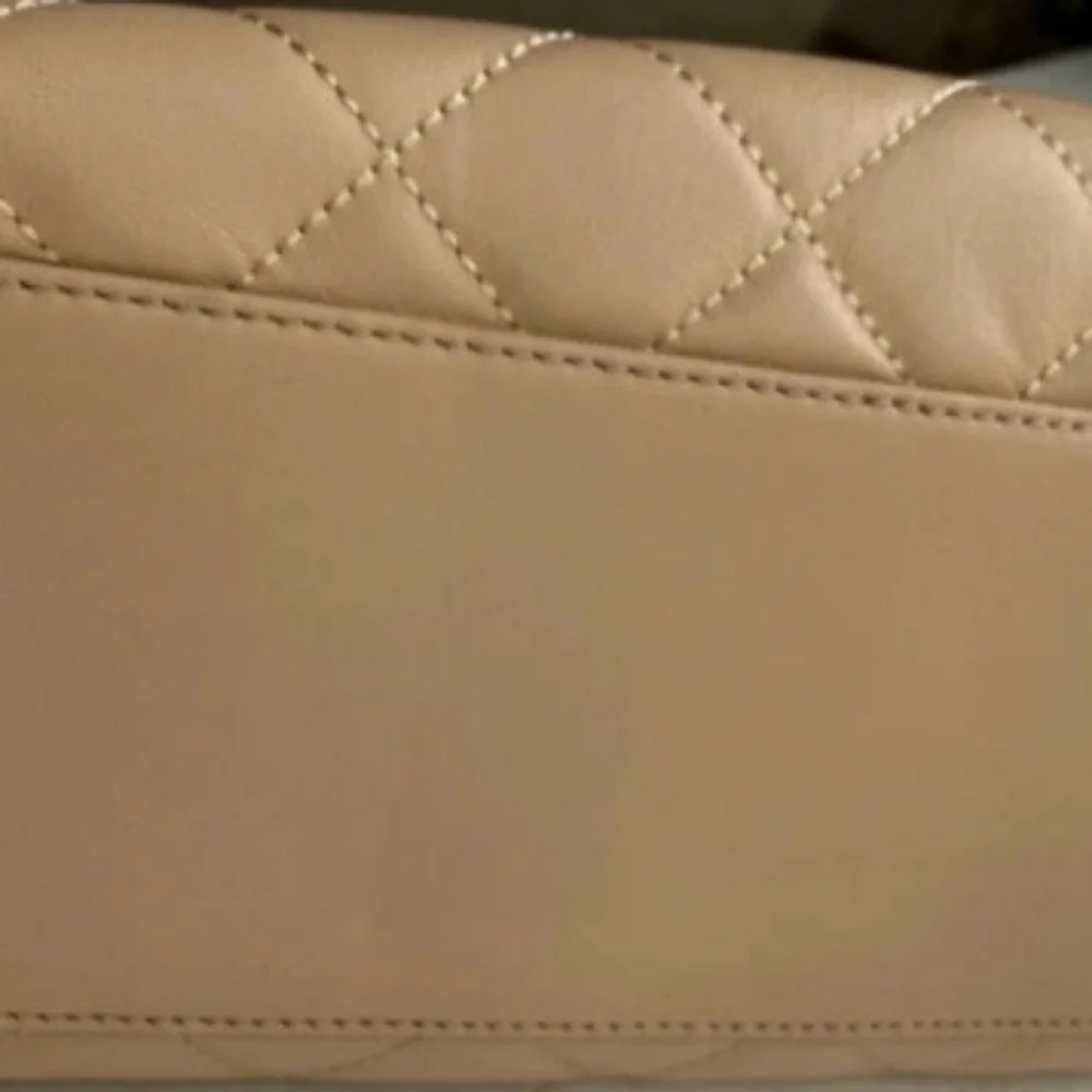 > Kate Spade Elegant Tan/pink Quilted Leather Tote Bag